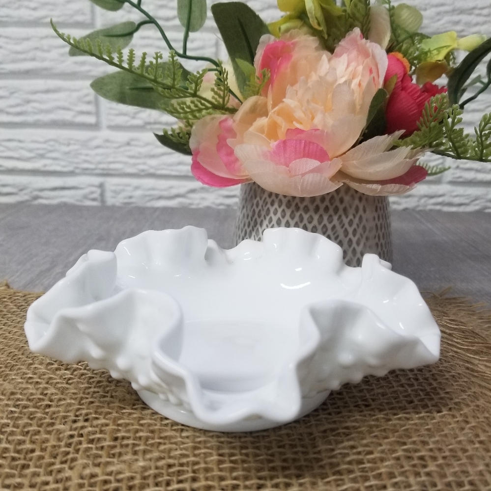 Vintage Fenton Milkglass Bowl